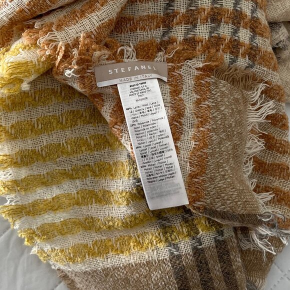 Italian knit-weave wool blend scarf/wrap by Stefanel, from Florence - Picture 7 of 8